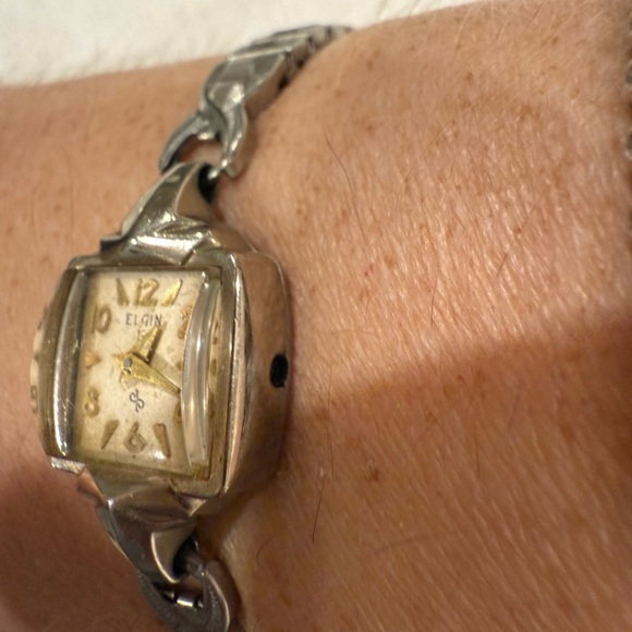 Elgin 10k rgp bezeled vintage watch woman’s main image 5